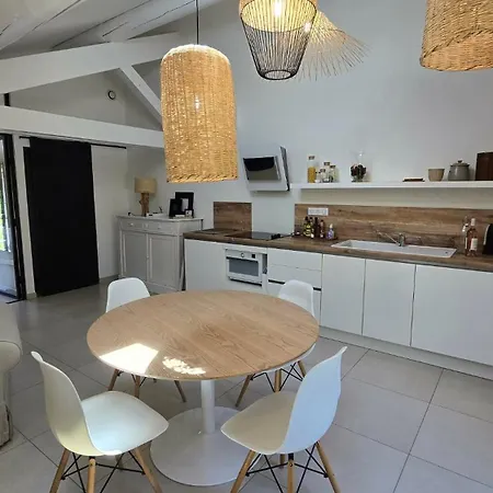 Hébergement de vacances Le De Montagnac La Roque-sur-Cèze