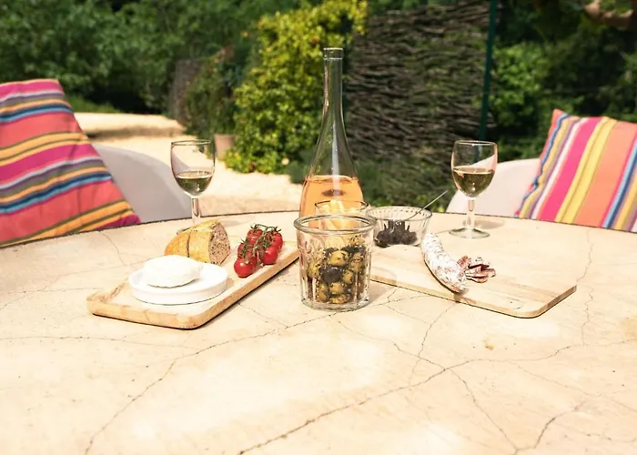 Le De Montagnac * La Roque-sur-Cèze